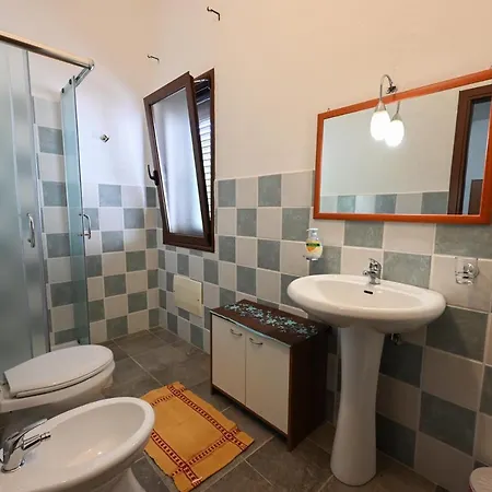 Su Neulagi Bed and Breakfast Triei