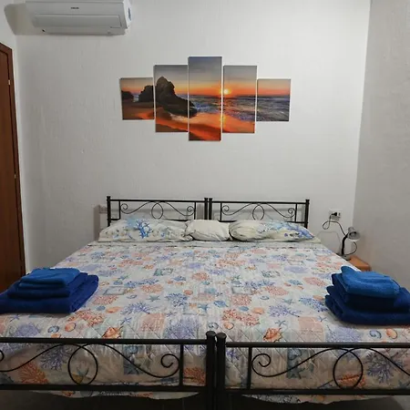 Su Neulagi 3* Triei